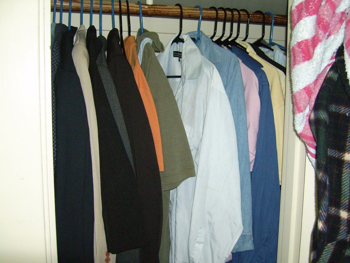 Como organizar guarda-roupa