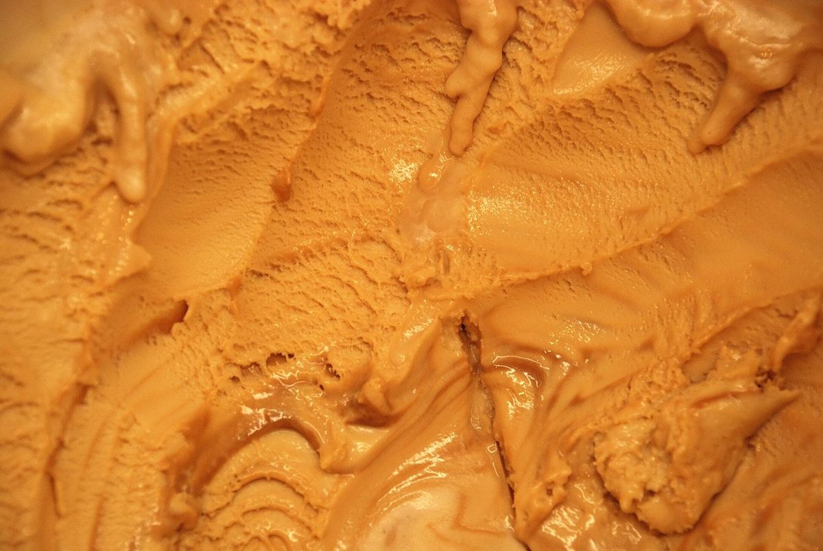 Mousse de doce de leite para recheio de bolo